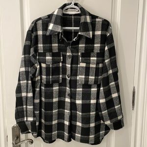 Ladies Black and White Flannel Shirt with pockets